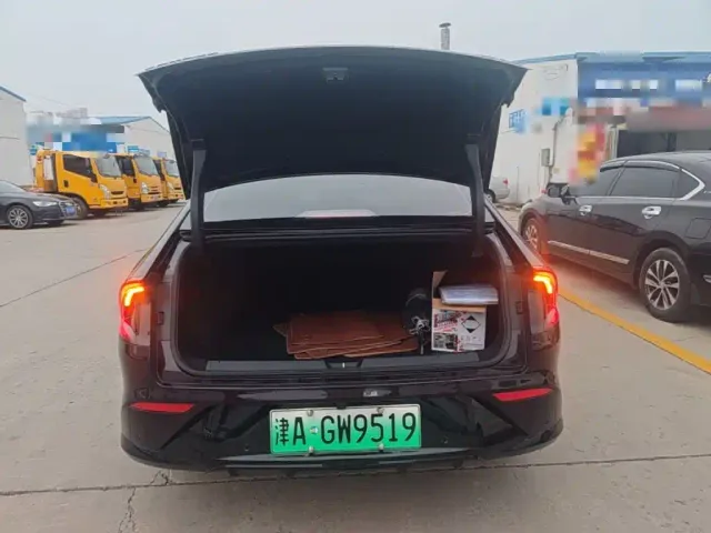 Wuling Starlight — Фото автомобиля 18