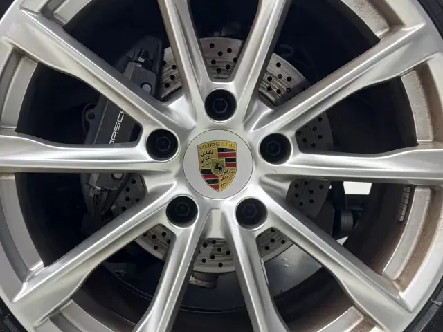 Porsche 718 — Фото автомобиля 6