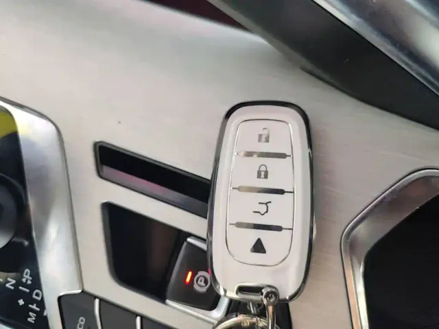 Geely Binyue — Фото автомобиля 8