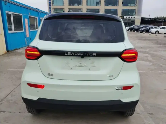 Leapmotor T03 — Фото автомобиля 5