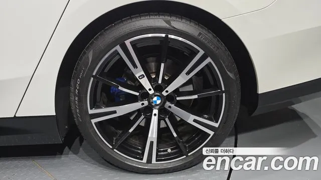 BMW 5-Series 5 серия (G60) 530i xDrive M Sport — Фото автомобиля 21