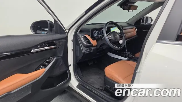 Kia Seltos New — Фото автомобиля 15