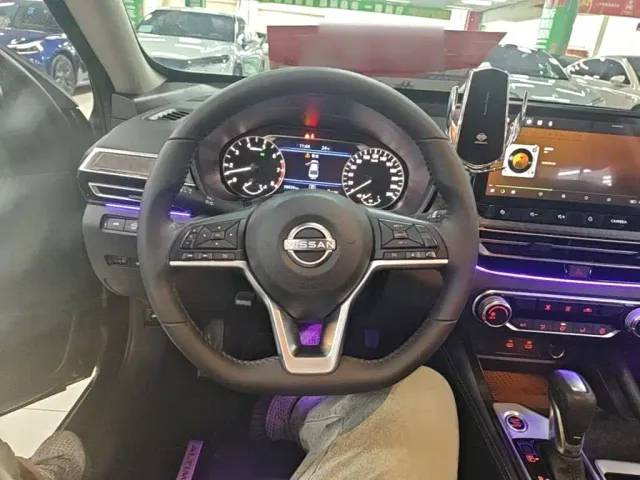 Nissan Teana — Фото автомобиля 10