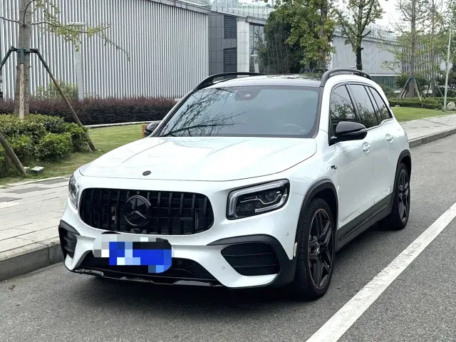 Фотография автомобиля — Mercedes-Benz GLB AMG