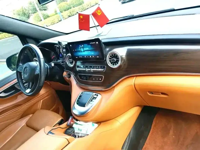 Mercedes-Benz V-Class — Фото автомобиля 5