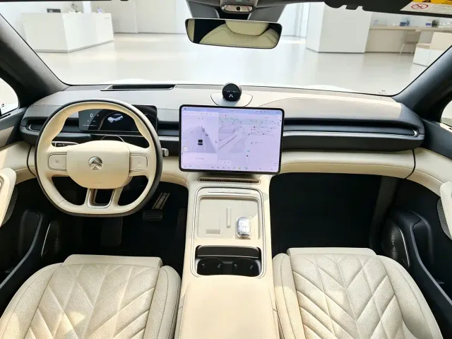 Nio ES6 — Фото автомобиля 9