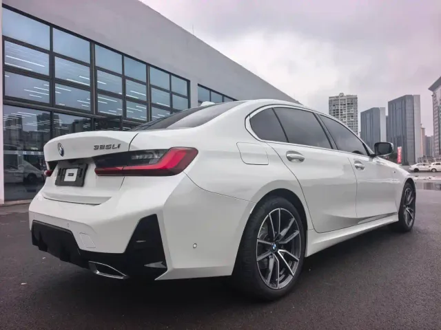 BMW 3 Series — Фото автомобиля 7