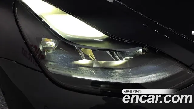 Tesla Model Y — Фото автомобиля 7