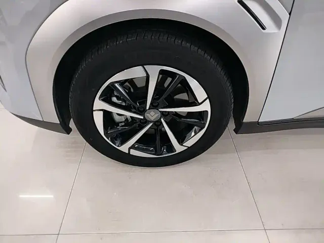 GAC Aion Y — Фото автомобиля 22