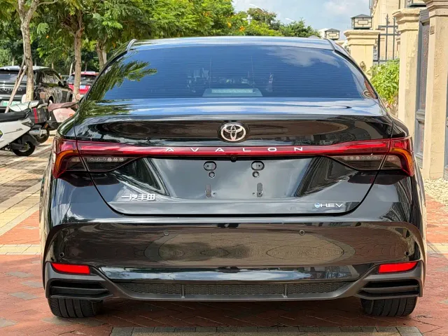 Toyota Avalon — Фото автомобиля 8