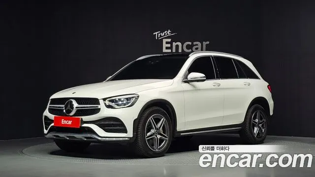 Фотография автомобиля — Mercedes-Benz GLC-Class