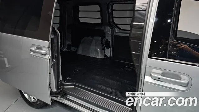 Hyundai Staria Staria Карго 3 места — Фото автомобиля 11