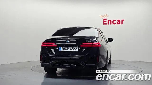 BMW 5-Series 5 серия (G60) 530i xDrive M Sport Pro Special Edition — Фото автомобиля 4