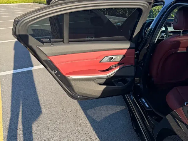 BMW 3 Series — Фото автомобиля 10