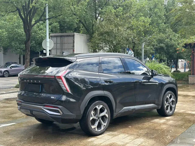 Geely Boyue L — Фото автомобиля 7