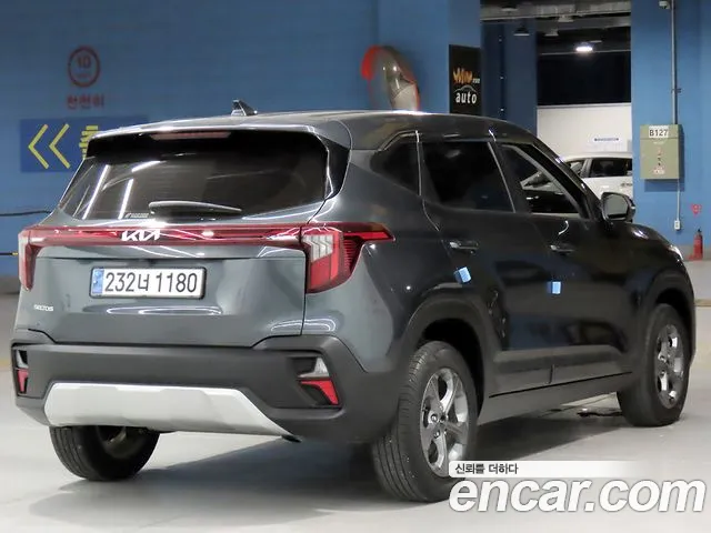 Kia Seltos Новый Seltos Бензин 1.6 турбо 2WD — Фото автомобиля 3