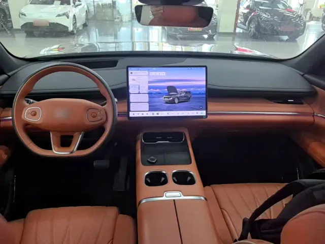 Changan Qiyuan Q07 — Фото автомобиля 9