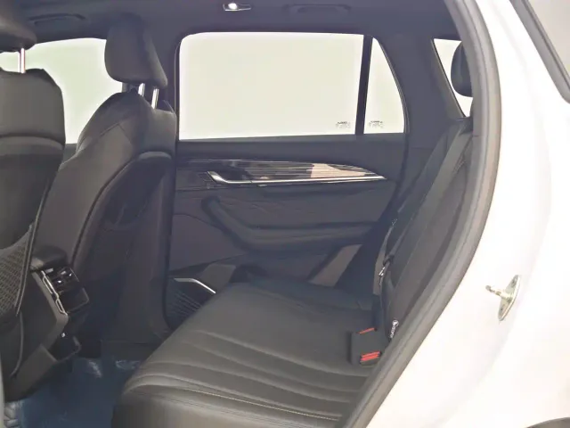 Geely Xingyue L — Фото автомобиля 5