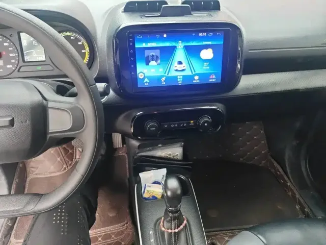 Roewe Clever — Фото автомобиля 9
