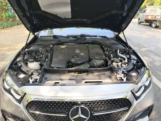 Mercedes-Benz E-Class — Фото автомобиля 15