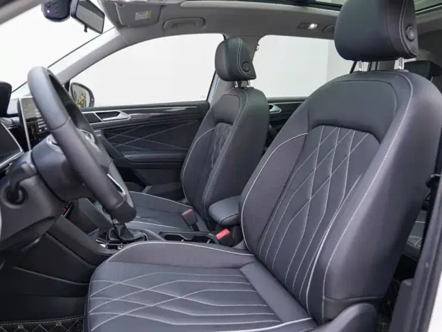 Volkswagen Tiguan L — Фото автомобиля 7