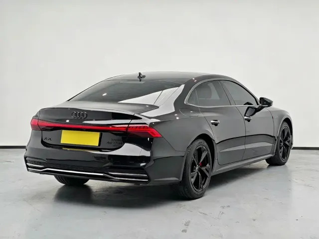Audi A7L — Фото автомобиля 4