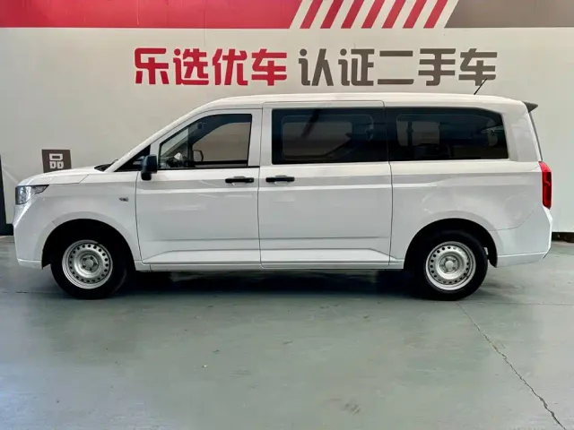 Wuling Zhengcheng — Фото автомобиля 3