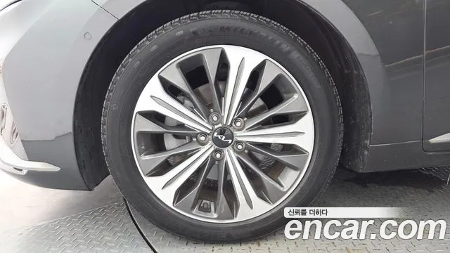 Kia K8 K8 Hybrid — Фото автомобиля 5