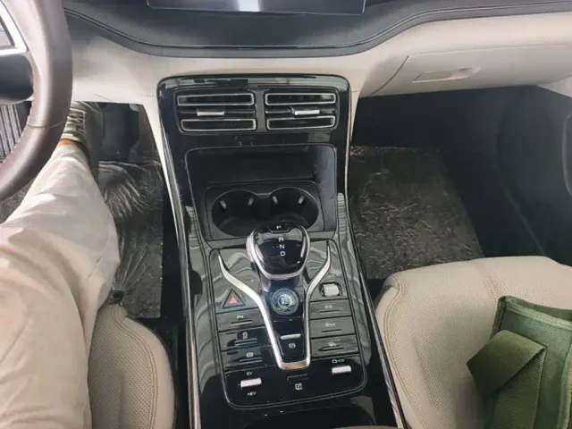 BYD Qin PLUS — Фото автомобиля 13