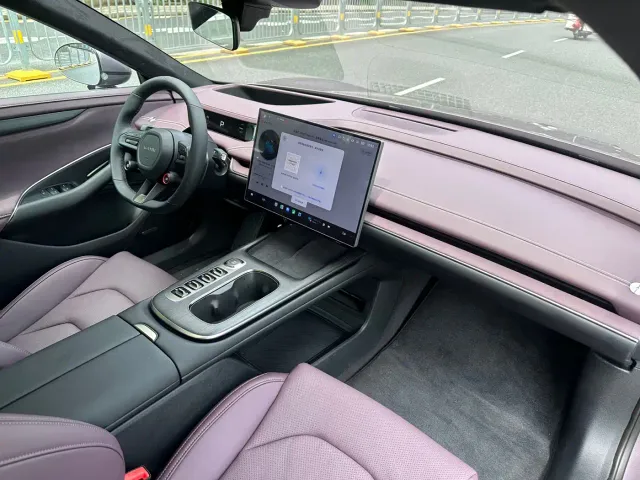 Xiaomi SU7 — Фото автомобиля 7