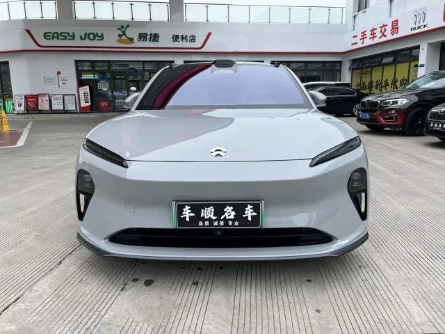 Nio ET5 Touring — Фото автомобиля 2