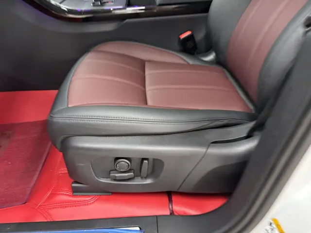 Land Rover Range Rover Evoque — Фото автомобиля 13