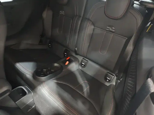 MINI Hatch — Фото автомобиля 16