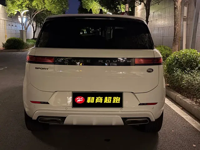 Land Rover Range Rover Sport — Фото автомобиля 5