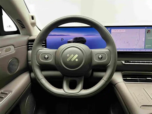 IM Motors LS6 — Фото автомобиля 8