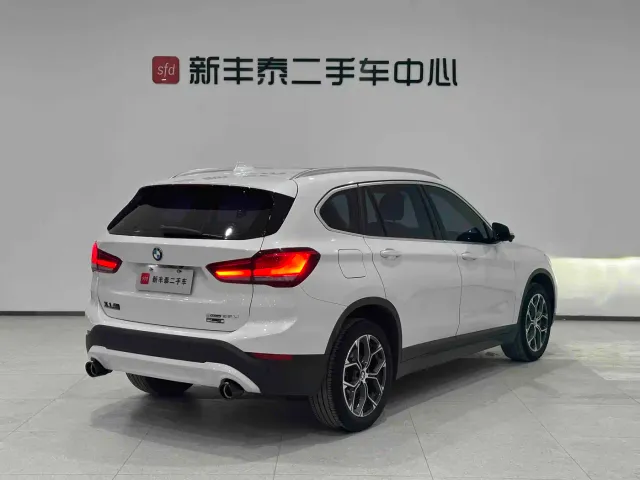 BMW X1 — Фото автомобиля 3