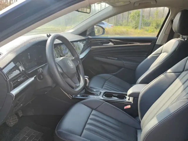 Volkswagen Passat — Фото автомобиля 6