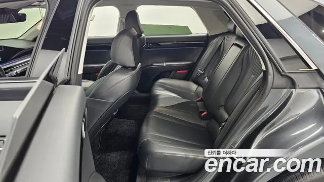 Hyundai Grandeur Grandeur (GN7) — Фото автомобиля 10