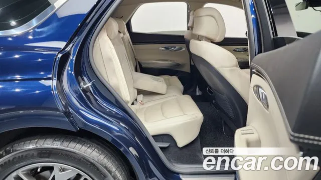 Genesis GV70 2.5T Бензин AWD — Фото автомобиля 12