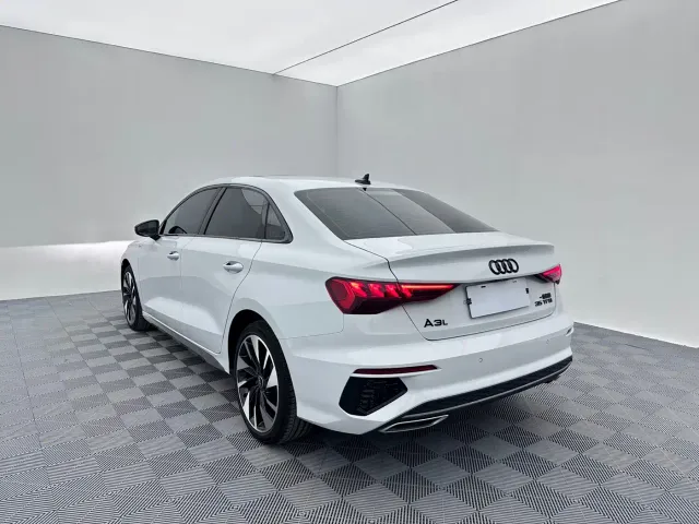 Audi A3 — Фото автомобиля 4