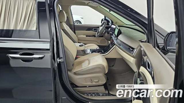 Kia Carnival Generation 4 — Фото автомобиля 11