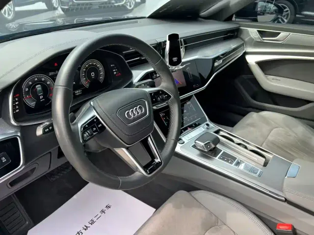 Audi A6L — Фото автомобиля 11