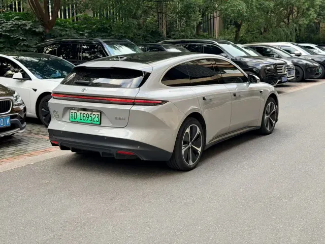 Nio ET5 Touring — Фото автомобиля 7