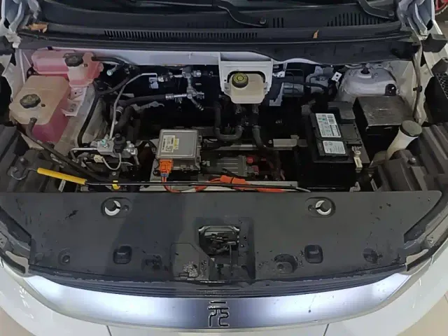 BYD Yuan Pro — Фото автомобиля 19