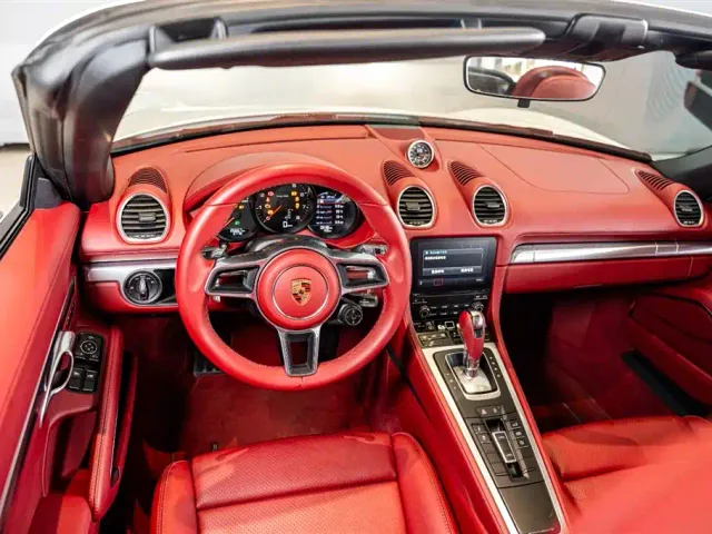 Porsche 718 — Фото автомобиля 11