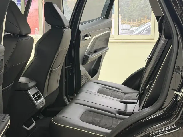 Haval H6 — Фото автомобиля 13
