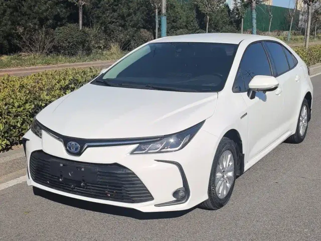 Фотография автомобиля — Toyota Corolla
