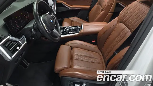 BMW X7 — Фото автомобиля 27