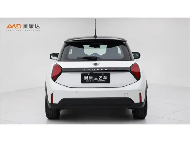 MINI Hatch — Фото автомобиля 4