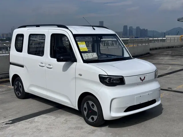 Wuling Zhiguang NEV — Фото автомобиля 9